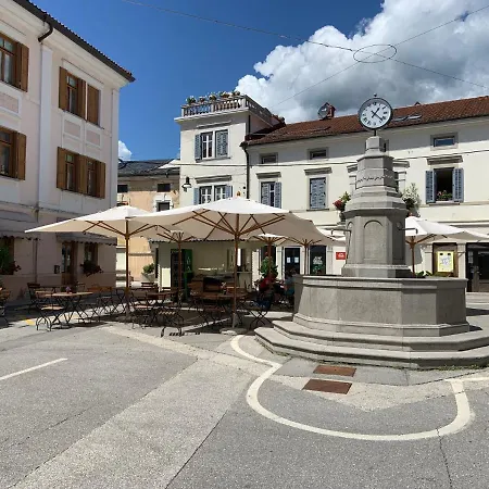 Hisa Gradnikova Casa vacanze *